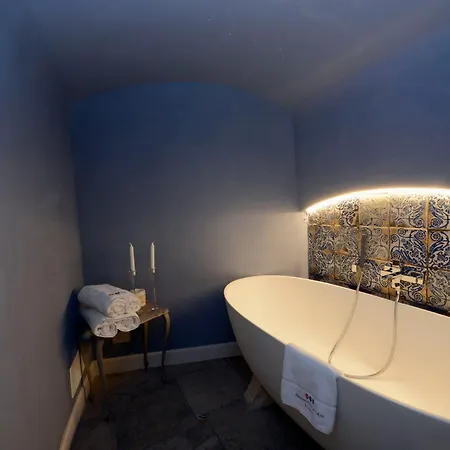 Heritage Collection 4*